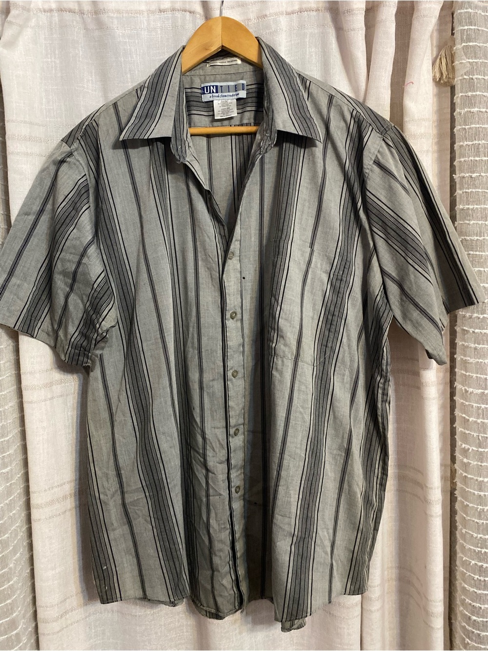 Vintage Untied Striped Short Sleeve Button Down Shirt Mens 2XL Gray 90s